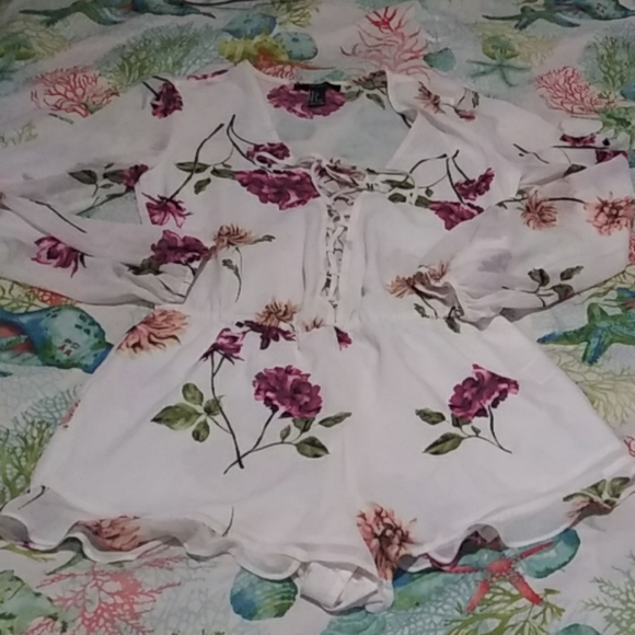 Rue 21 romper - Picture 1 of 5